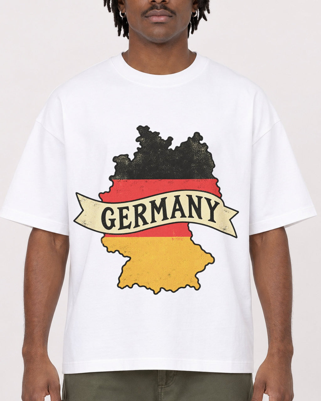 Mockup Boxy Heavyweight Tee White male close-up 04