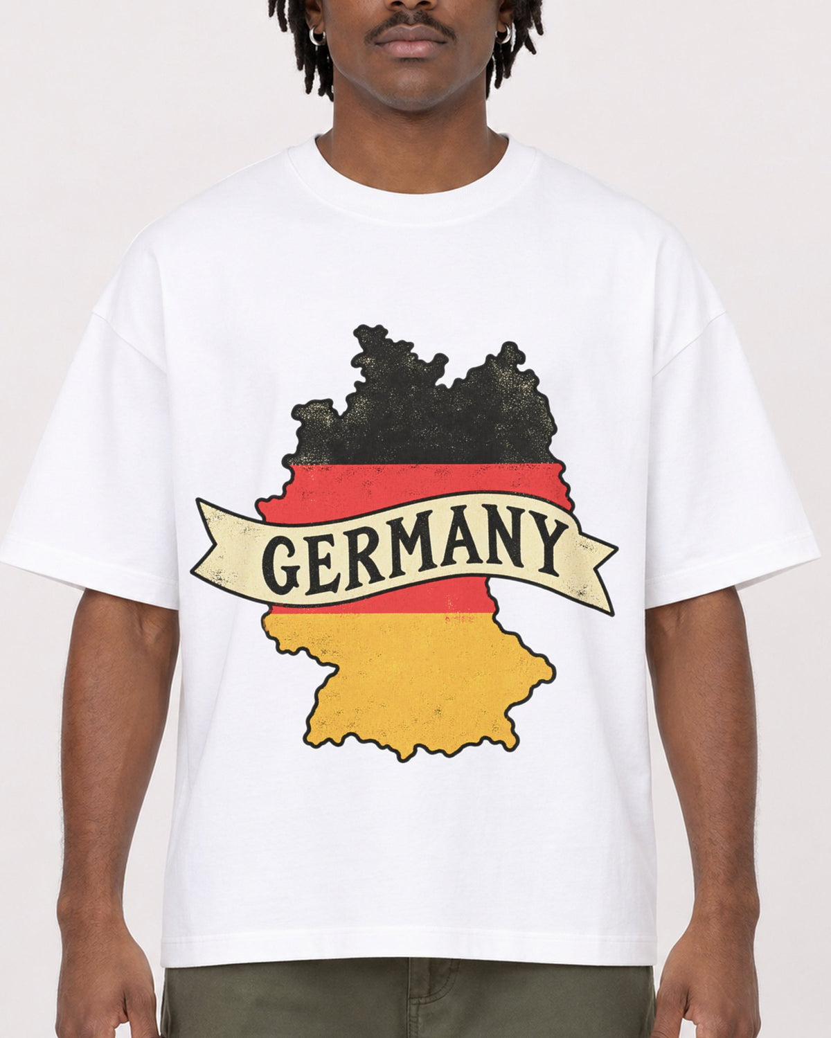 Mockup Boxy Heavyweight Tee White male close-up 04
