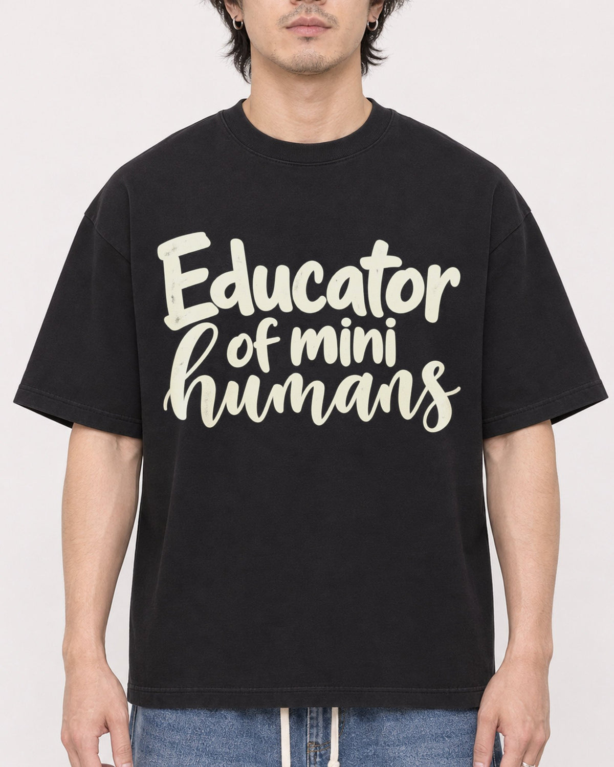 Mockup Boxy Heavyweight Tee Black male close-up 03