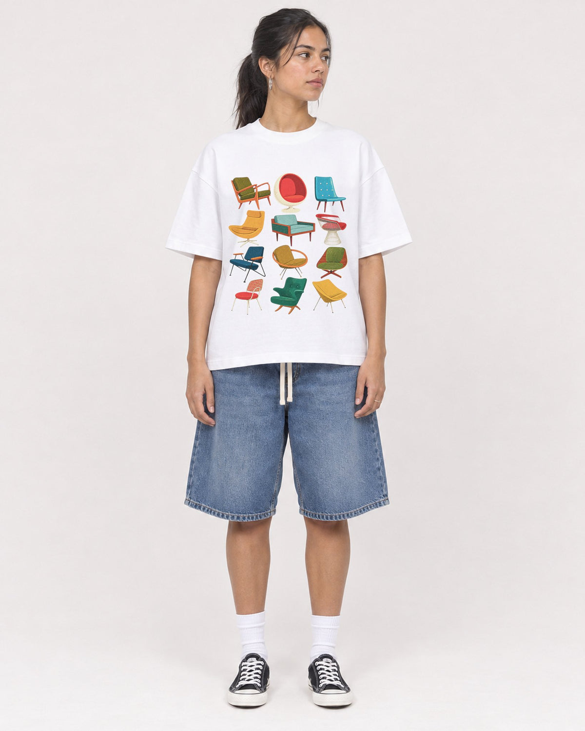 Mockup Boxy Heavyweight Tee White female full-body 16