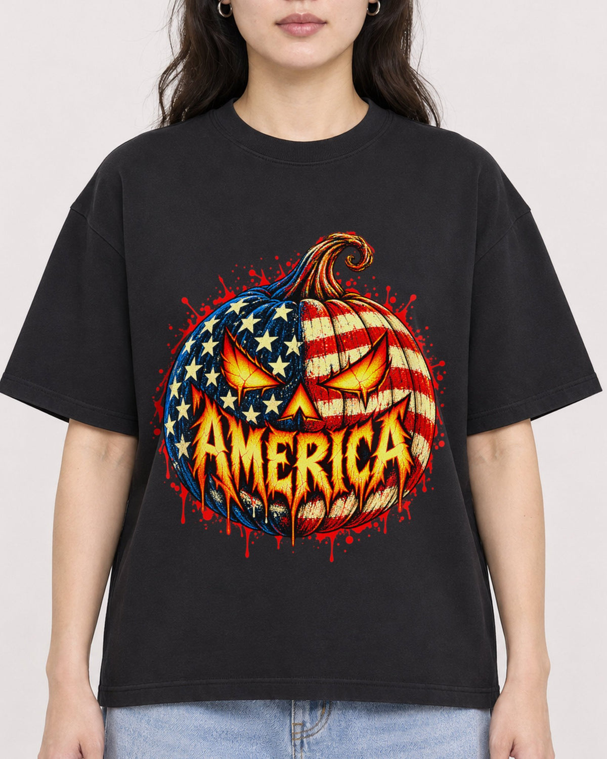 Mockup Boxy Heavyweight Tee Black female close-up 03