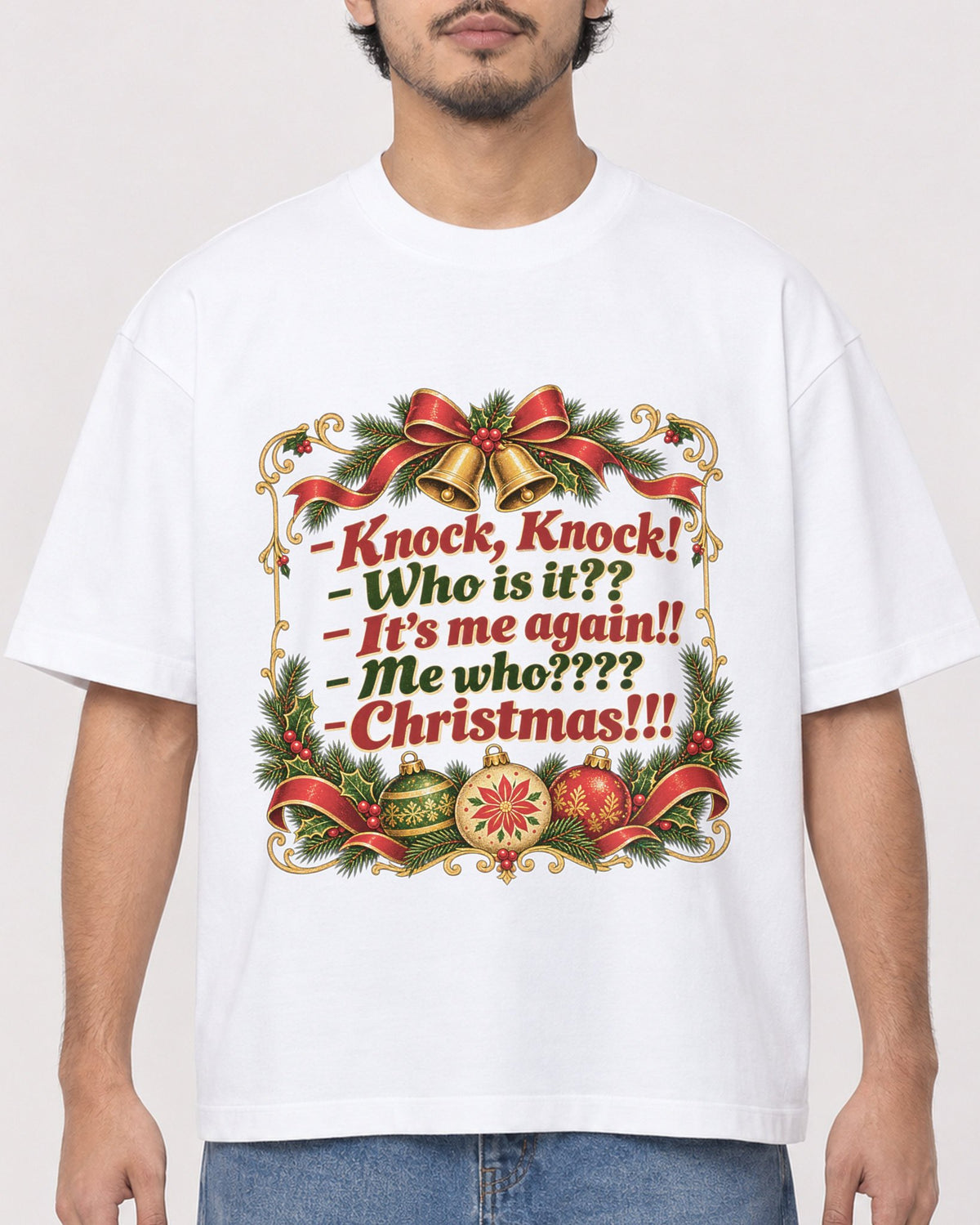 Mockup Boxy Heavyweight Tee White male close-up 02