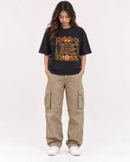 Mockup Boxy Heavyweight Tee Black female full-body 02