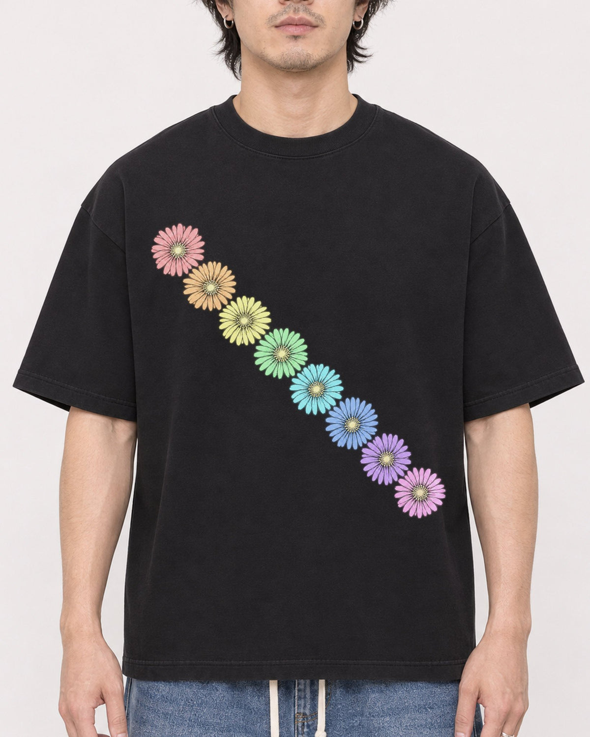 Mockup Boxy Heavyweight Tee Black male close-up 03