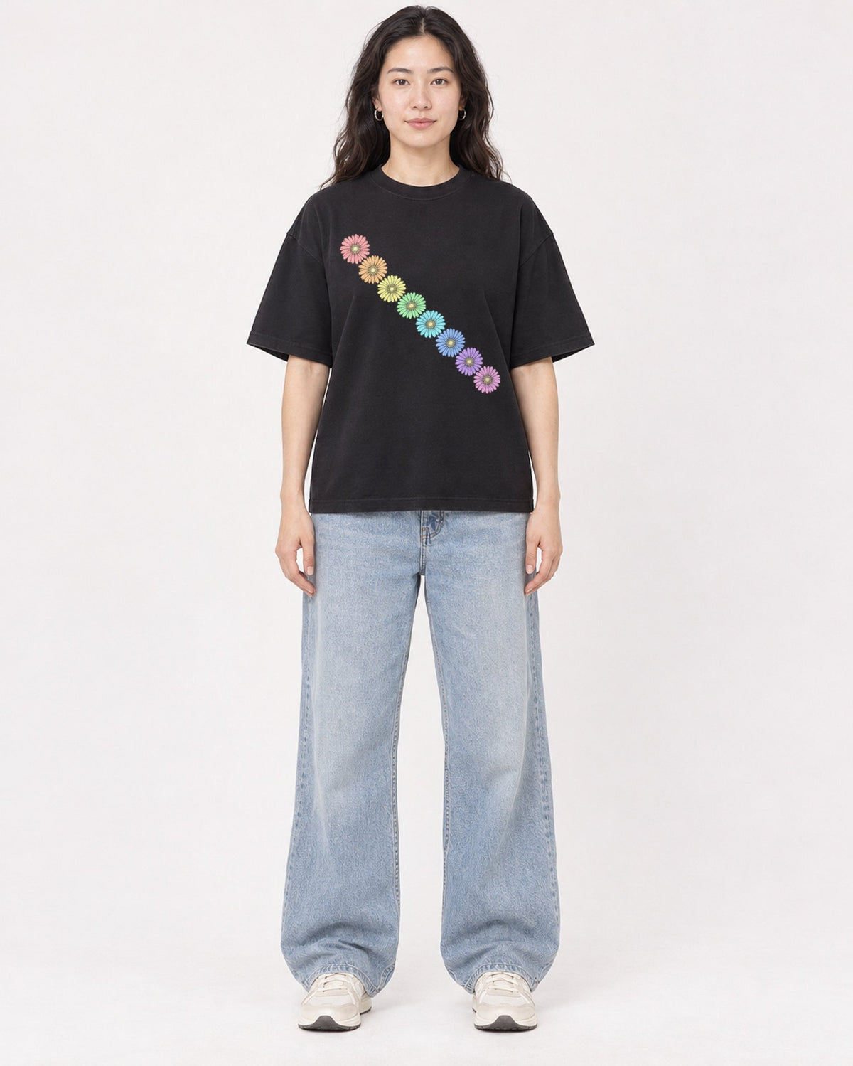 Mockup Boxy Heavyweight Tee Black female full-body 03