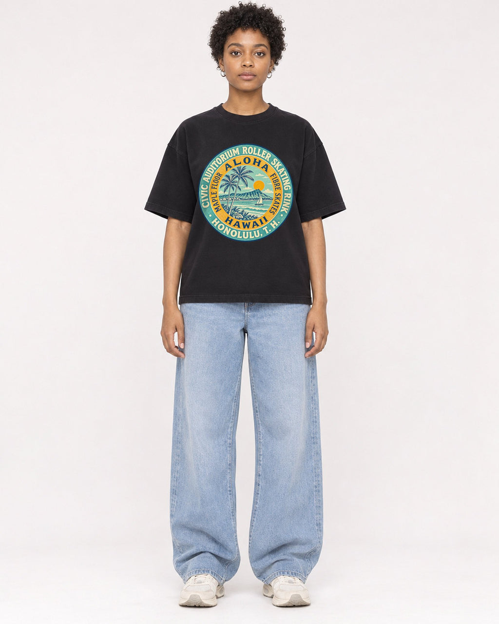 Mockup Boxy Heavyweight Tee Black female full-body 35
