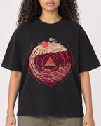 Mockup Boxy Heavyweight Tee Black female close-up 10