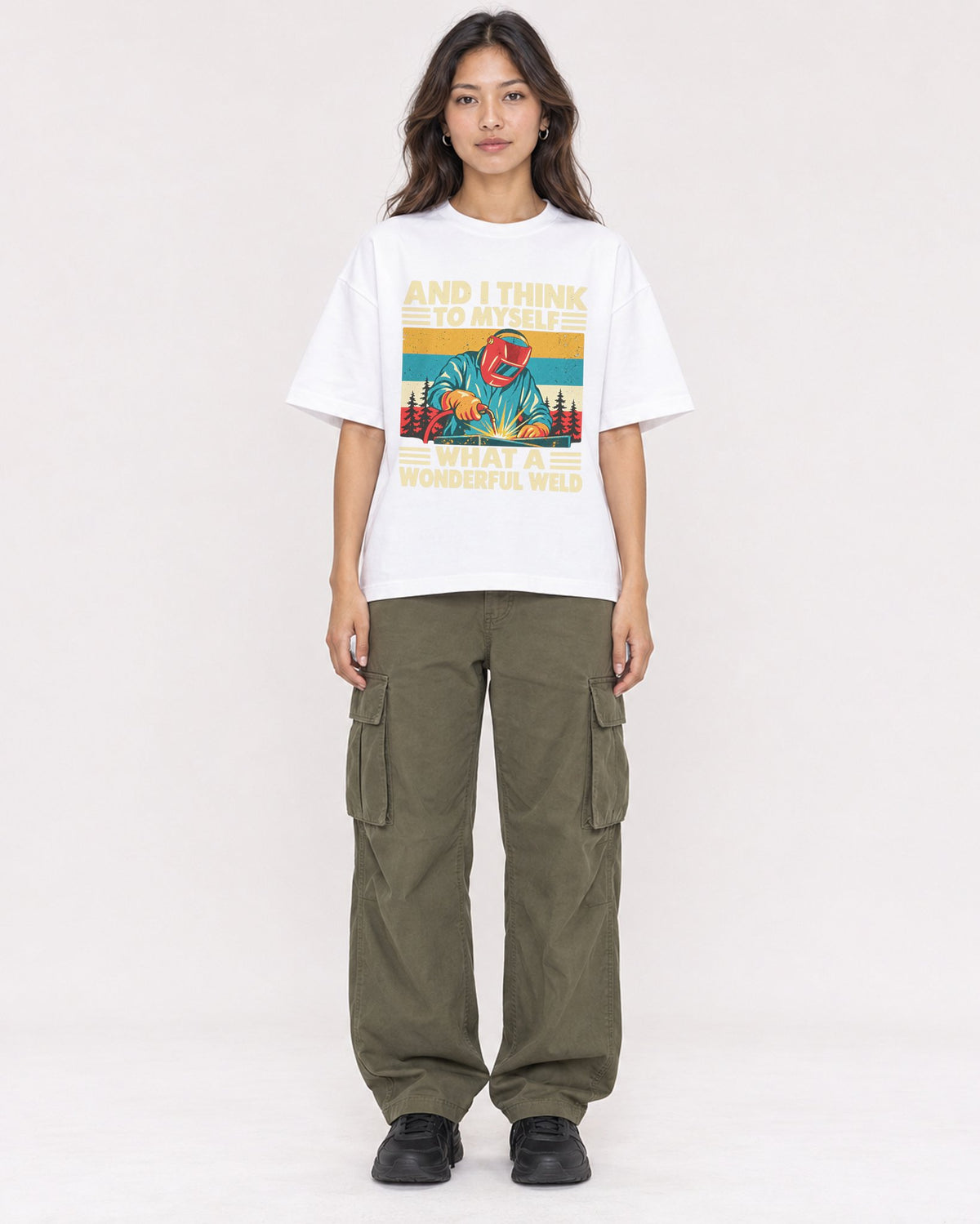 Mockup Boxy Heavyweight Tee White female full-body 02
