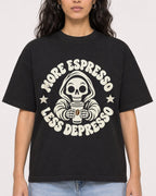 Mockup Boxy Heavyweight Tee Black female close-up 07