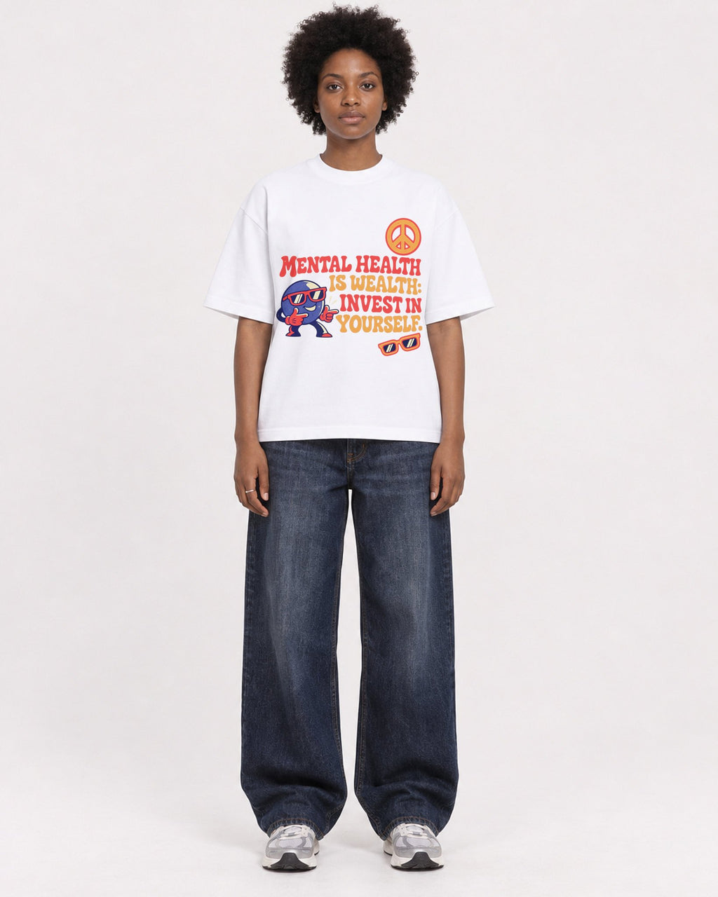 Mockup Boxy Heavyweight Tee White female full-body 14