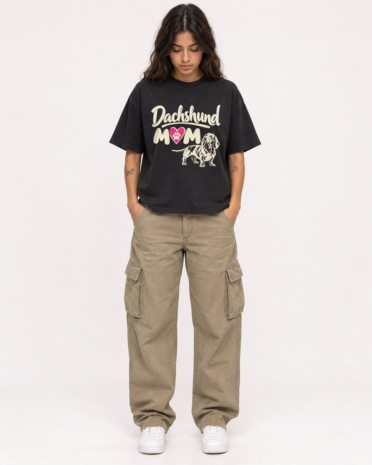 Mockup Boxy Heavyweight Tee Black female full-body 06