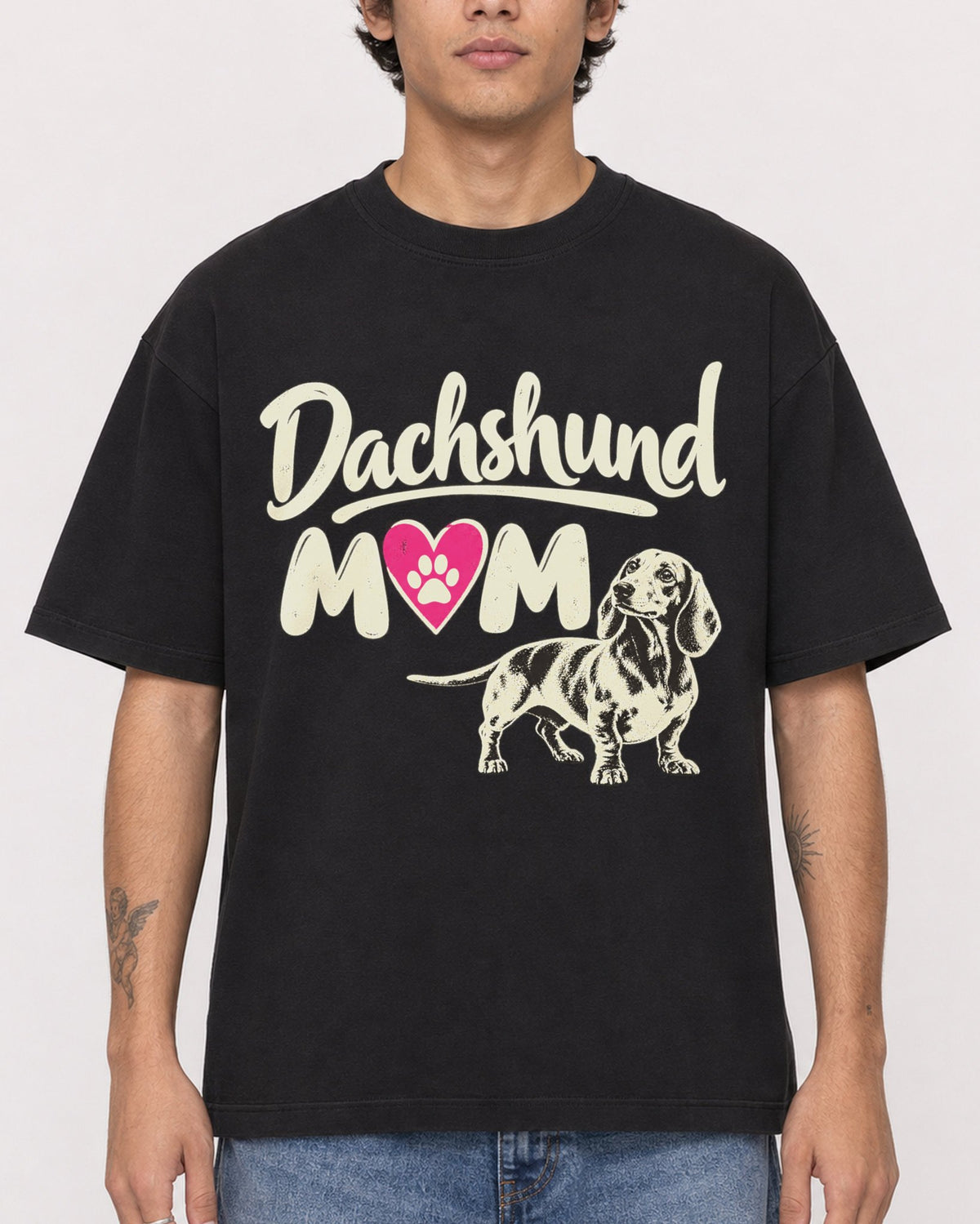 Mockup Boxy Heavyweight Tee Black male close-up 06