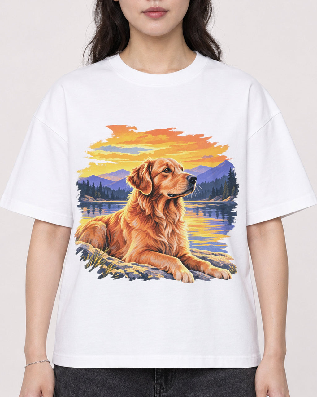 Mockup Boxy Heavyweight Tee White female close-up 03