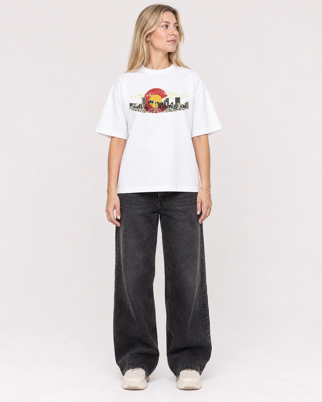Mockup Boxy Heavyweight Tee White female full-body 08