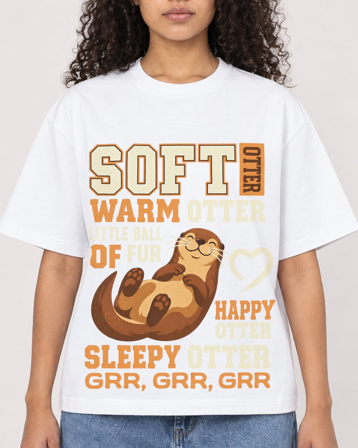 Mockup Boxy Heavyweight Tee White female close-up 10