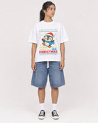 Mockup Boxy Heavyweight Tee White female full-body 16