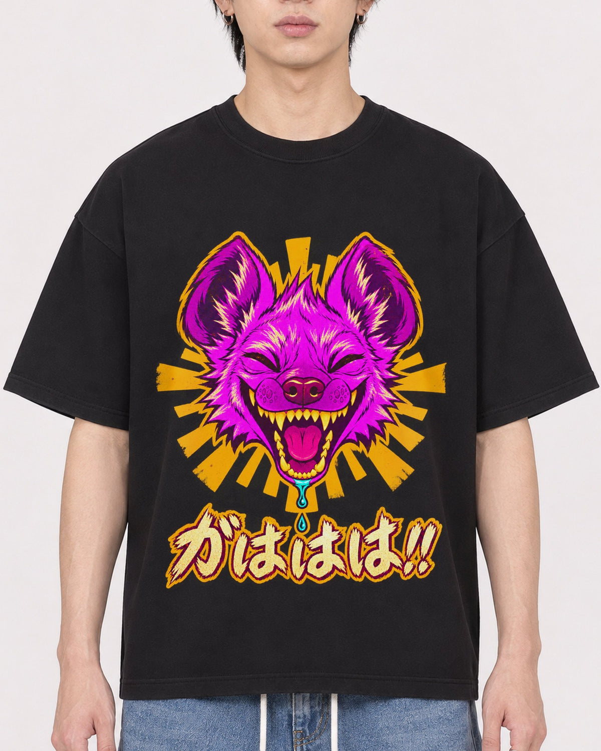 Mockup Boxy Heavyweight Tee Black male close-up 11