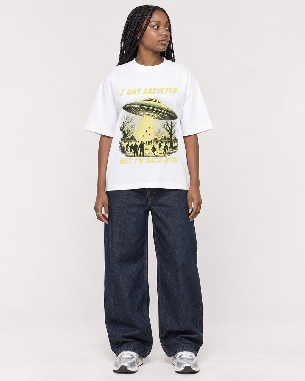 Mockup Boxy Heavyweight Tee White female full-body 04