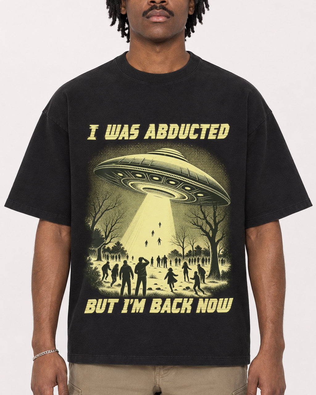 Mockup Boxy Heavyweight Tee Black male close-up 04