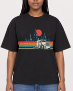 Mockup Boxy Heavyweight Tee Black female close-up 04