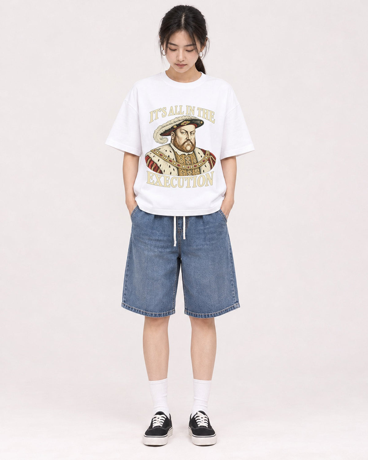 Mockup Boxy Heavyweight Tee White female full-body 21
