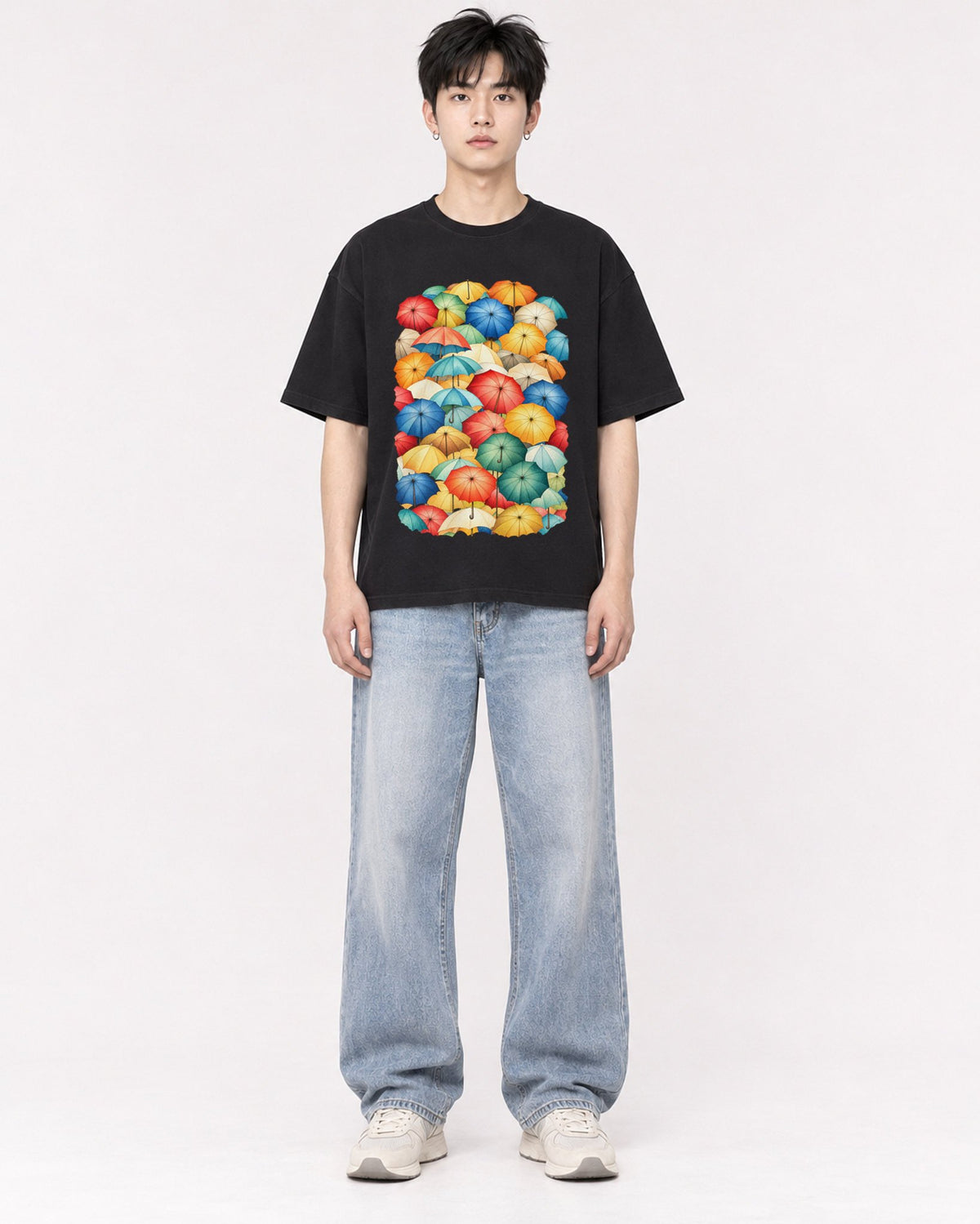 Mockup Boxy Heavyweight Tee Black male full-body 01