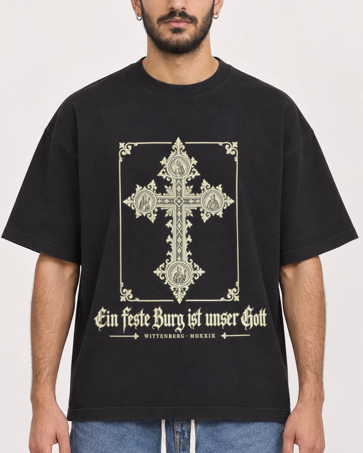 Mockup Boxy Heavyweight Tee Black male close-up 07