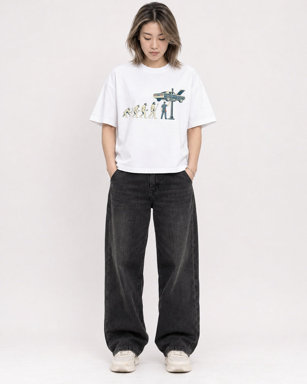 Mockup Boxy Heavyweight Tee White female full-body 33