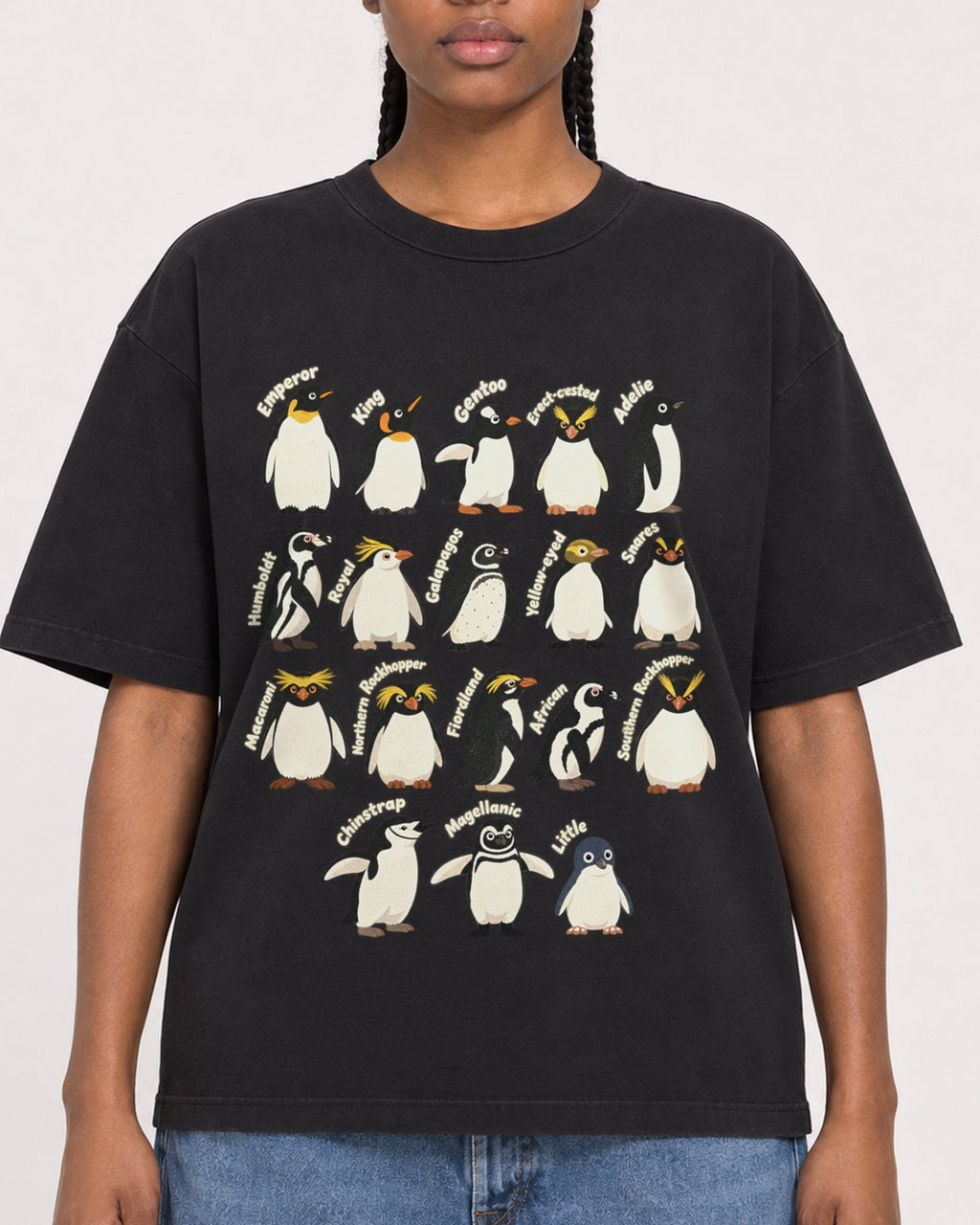 Mockup Boxy Heavyweight Tee Black female close-up 44