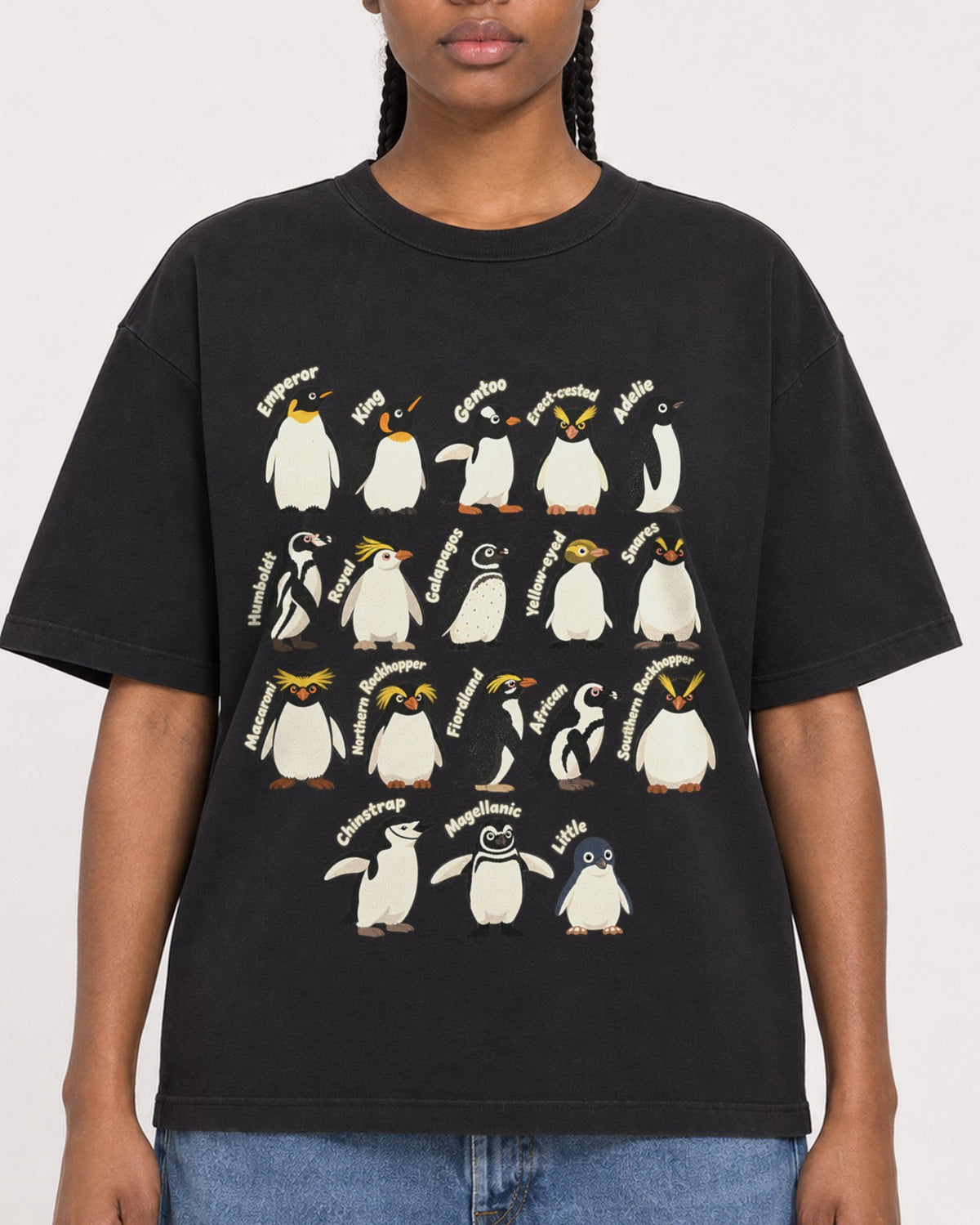 Mockup Boxy Heavyweight Tee Black female close-up 44