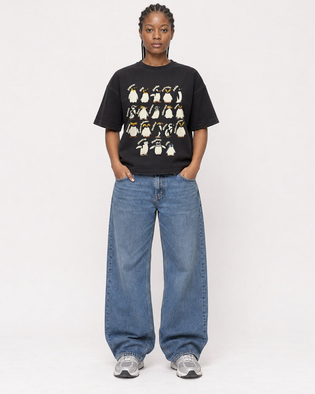 Mockup Boxy Heavyweight Tee Black female full-body 44
