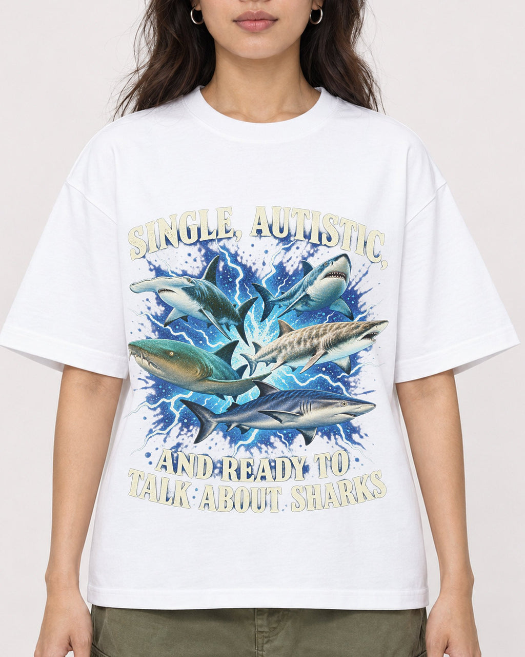 Mockup Boxy Heavyweight Tee White female close-up 02