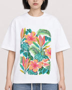Mockup Boxy Heavyweight Tee White female close-up 11