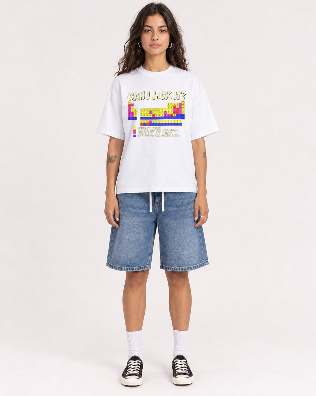 Mockup Boxy Heavyweight Tee White female full-body 06