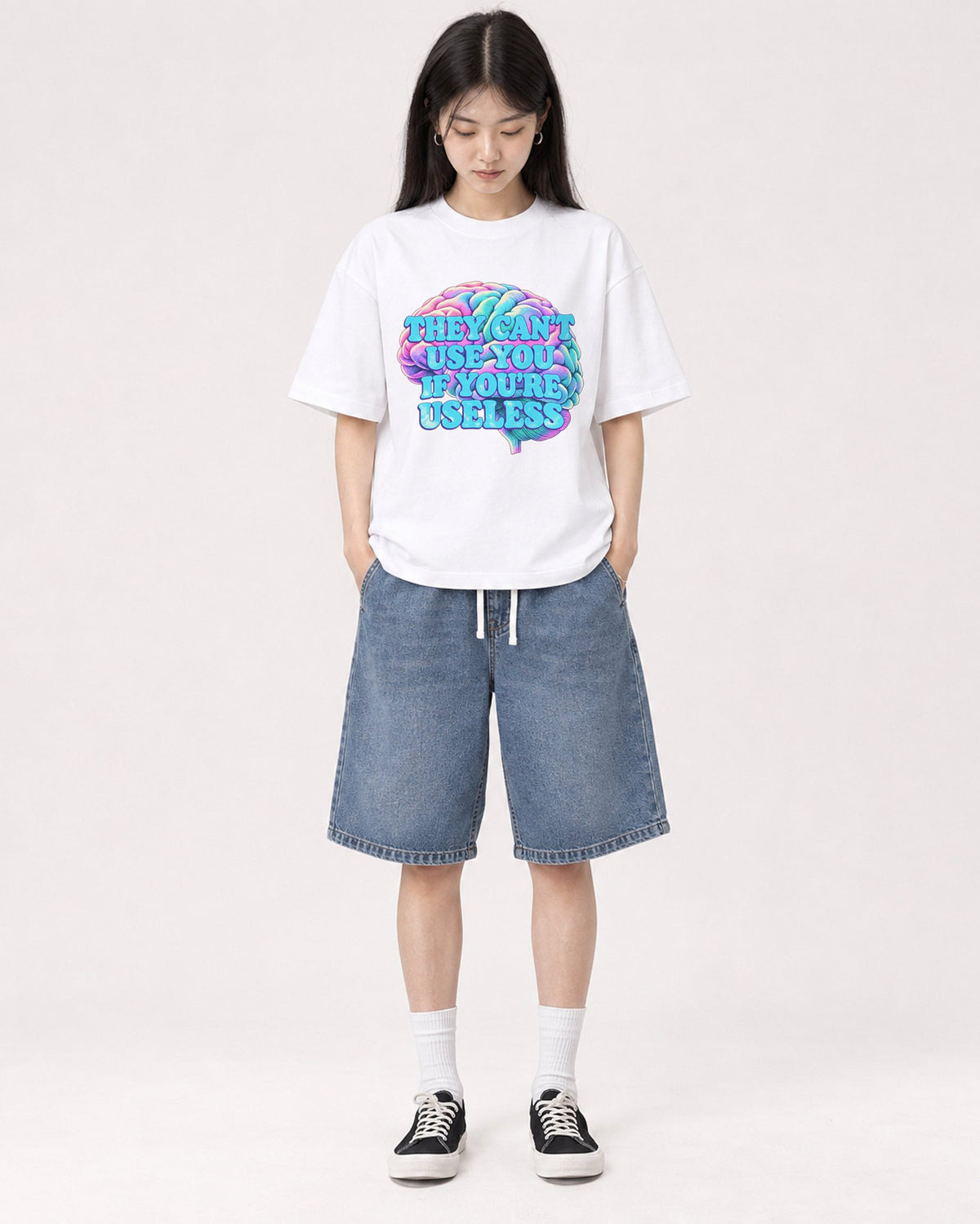 Mockup Boxy Heavyweight Tee White female full-body 01