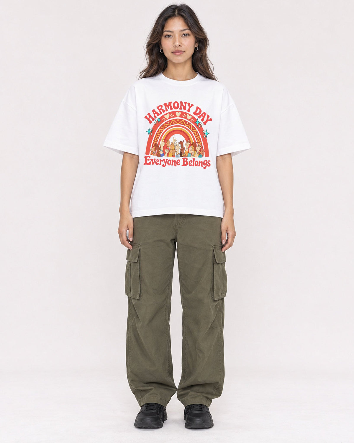 Mockup Boxy Heavyweight Tee White female full-body 02
