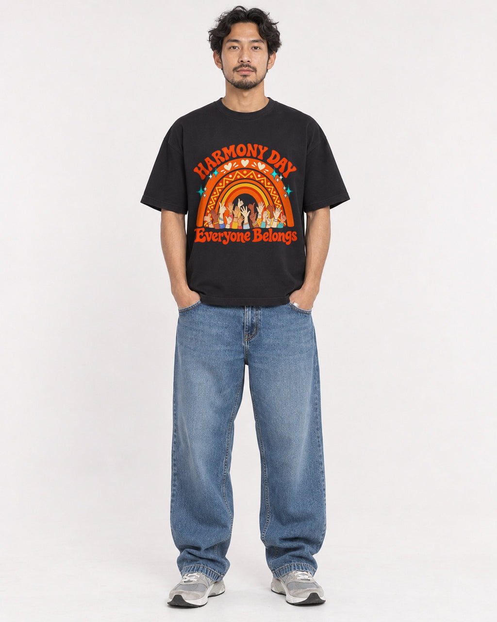Mockup Boxy Heavyweight Tee Black male full-body 02
