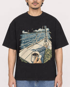 Mockup Boxy Heavyweight Tee Black male close-up 02