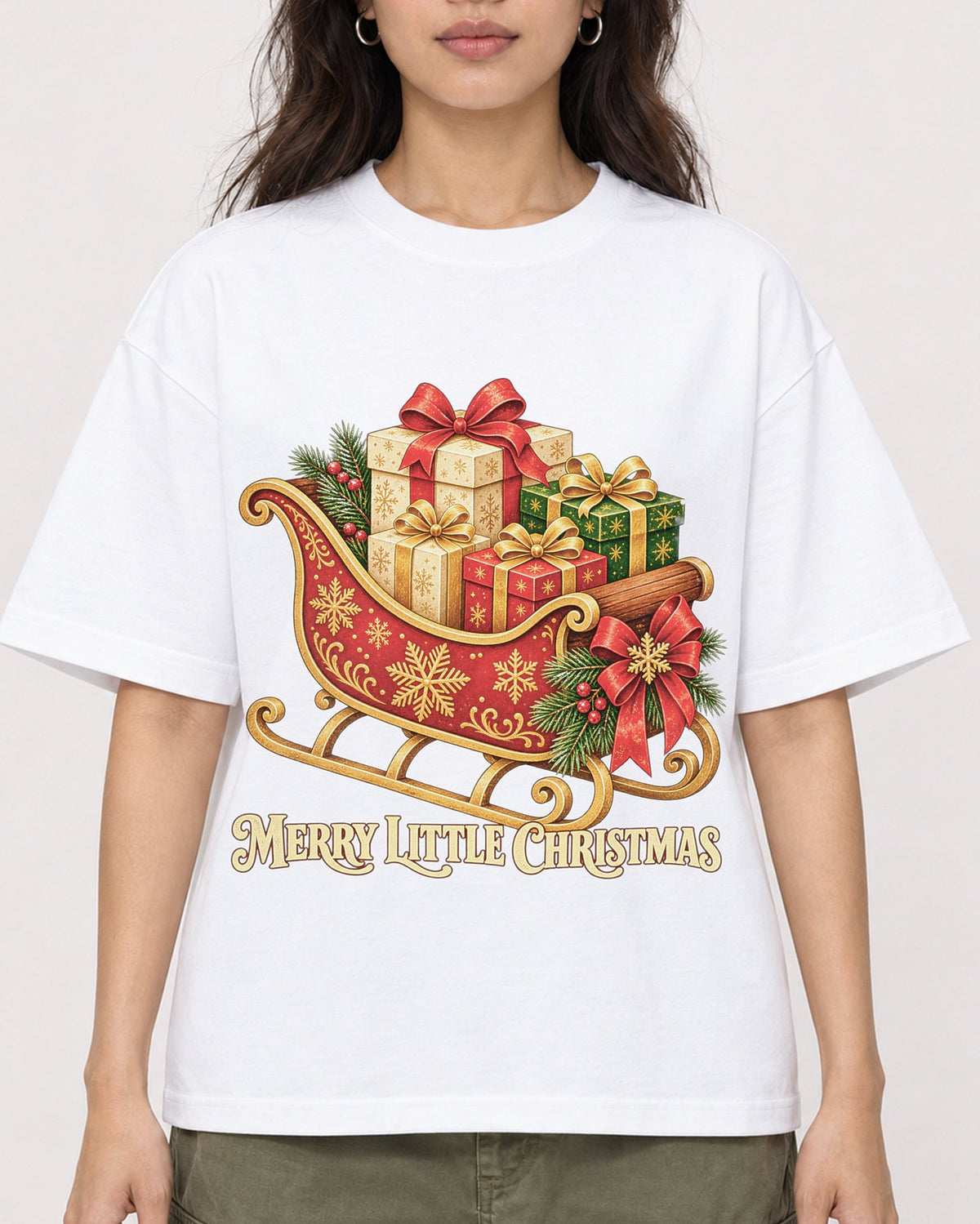 Mockup Boxy Heavyweight Tee White female close-up 02