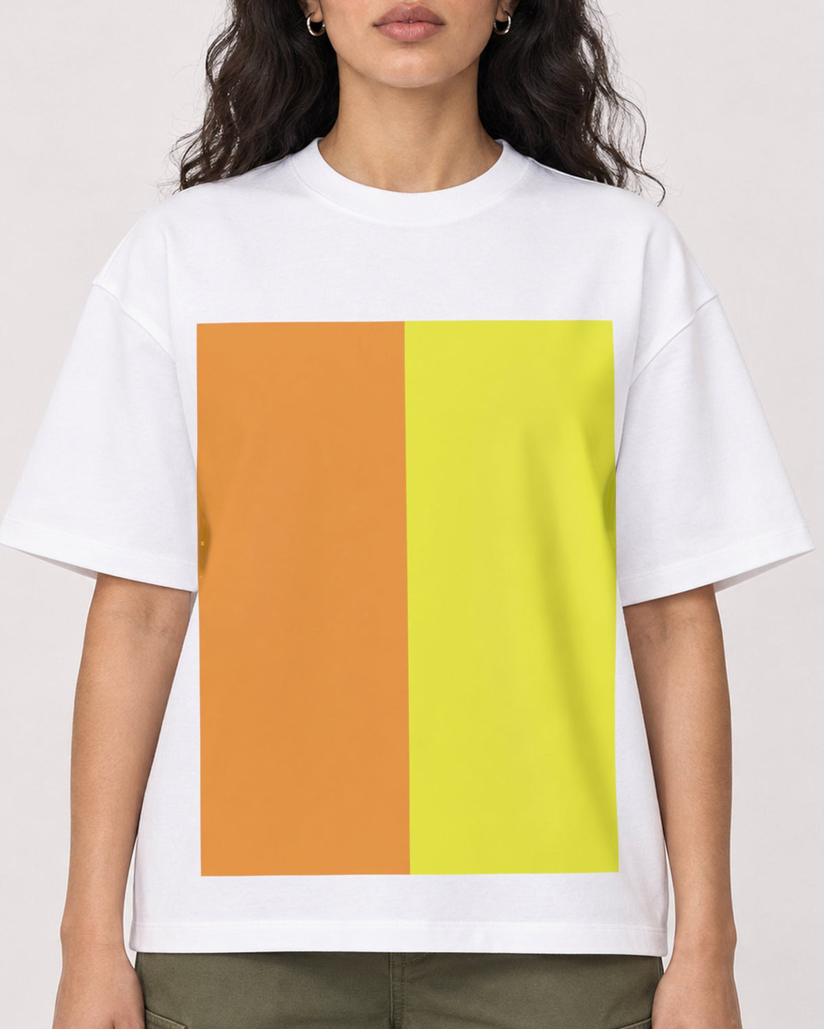 Mockup Boxy Heavyweight Tee White female close-up 07