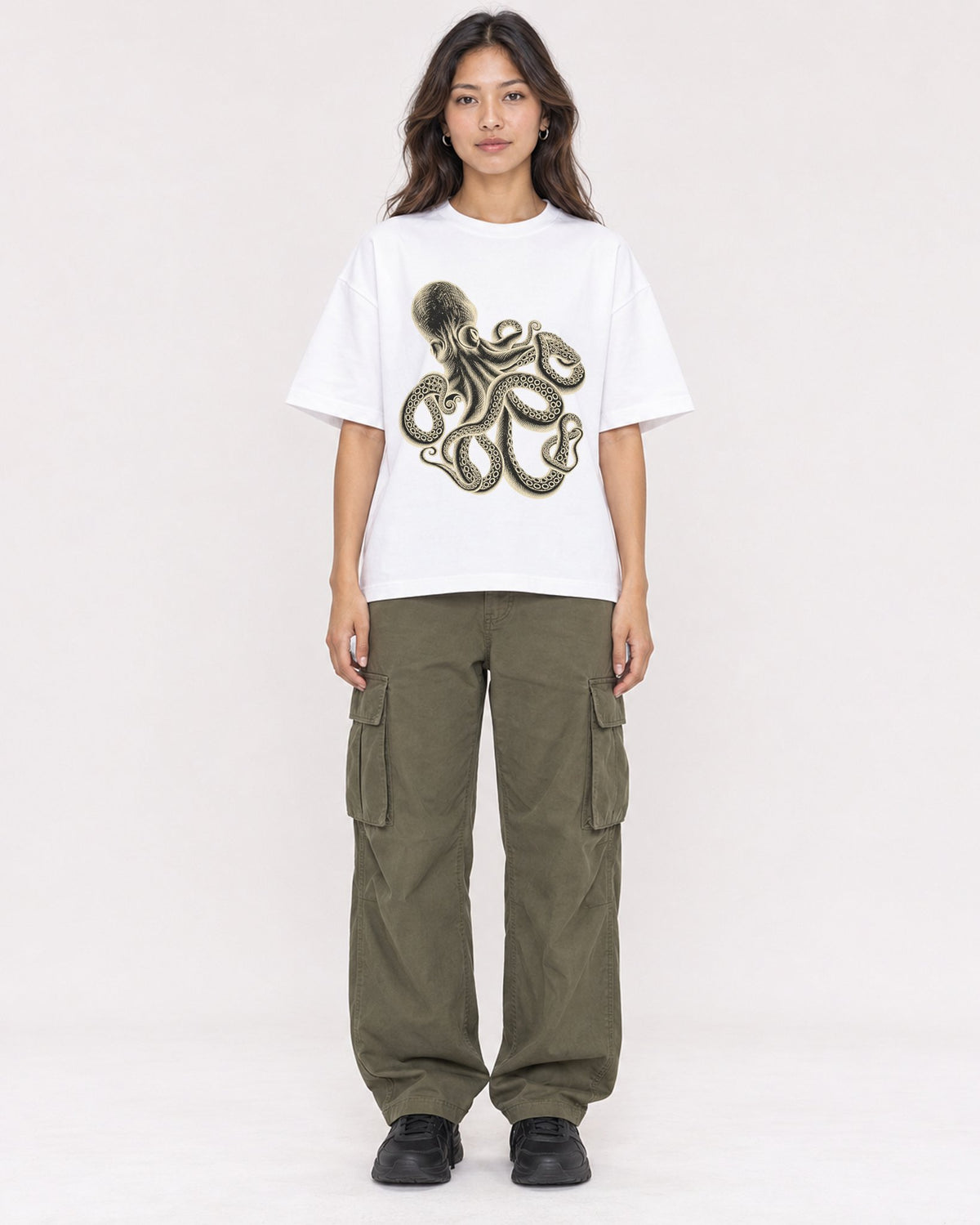 Mockup Boxy Heavyweight Tee White female full-body 02