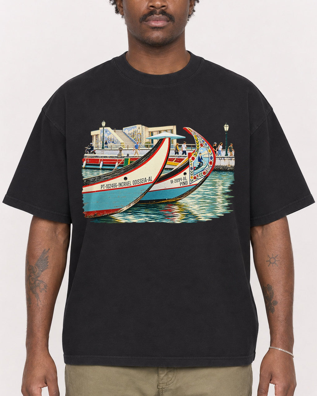 Mockup Boxy Heavyweight Tee Black male close-up 24