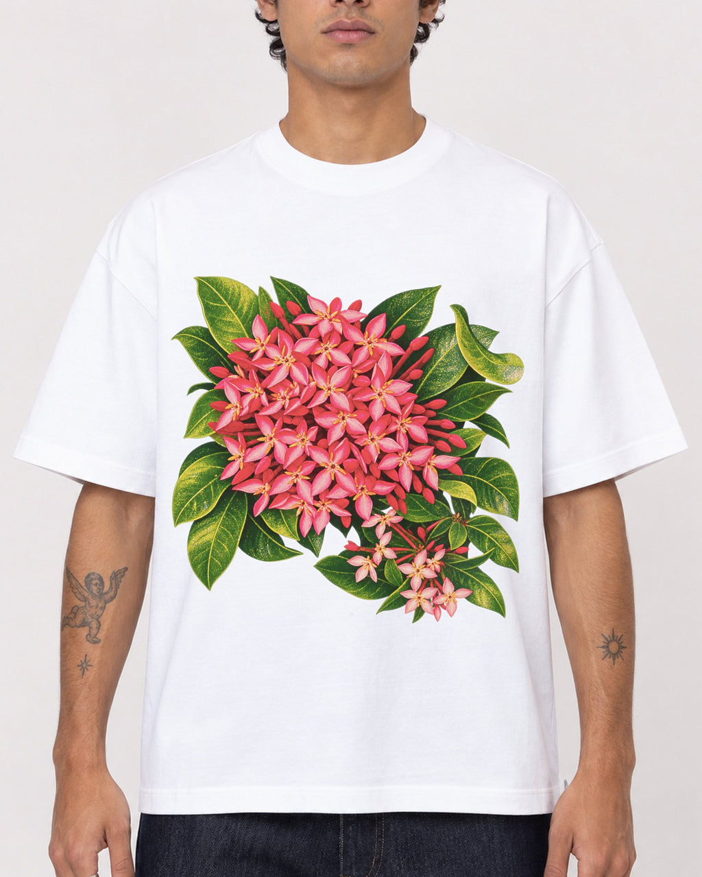Mockup Boxy Heavyweight Tee White male close-up 06