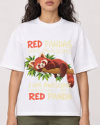 Mockup Boxy Heavyweight Tee White female close-up 07