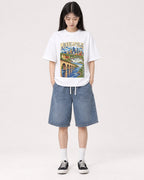 Mockup Boxy Heavyweight Tee White female full-body 01