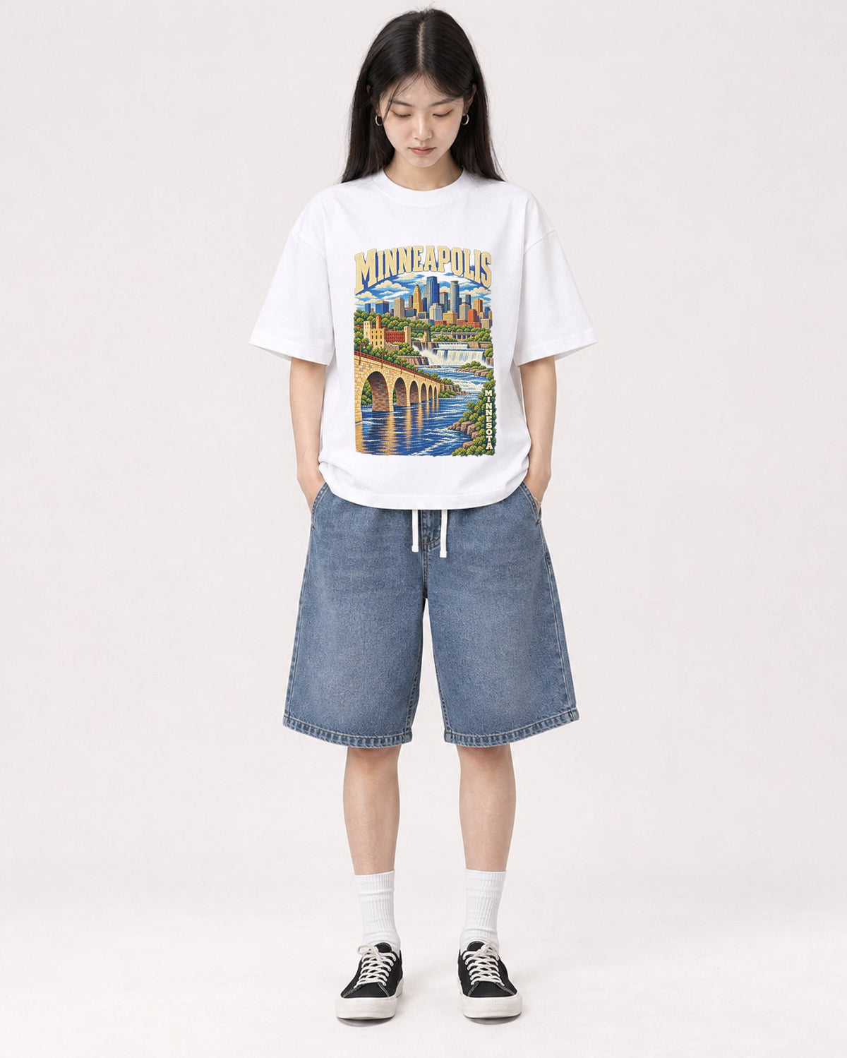 Mockup Boxy Heavyweight Tee White female full-body 01