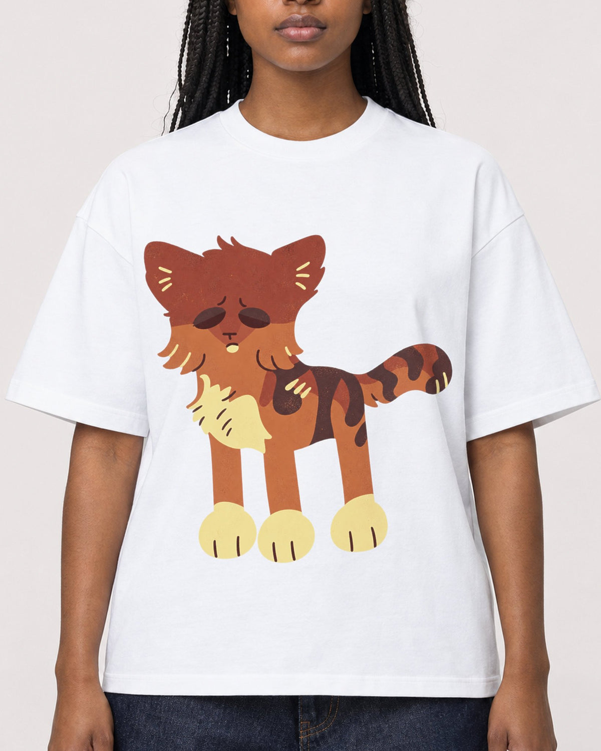 Mockup Boxy Heavyweight Tee White female close-up 04
