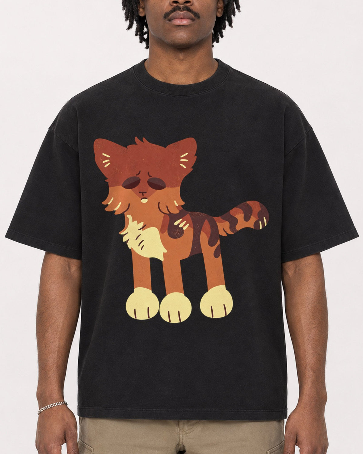 Mockup Boxy Heavyweight Tee Black male close-up 04
