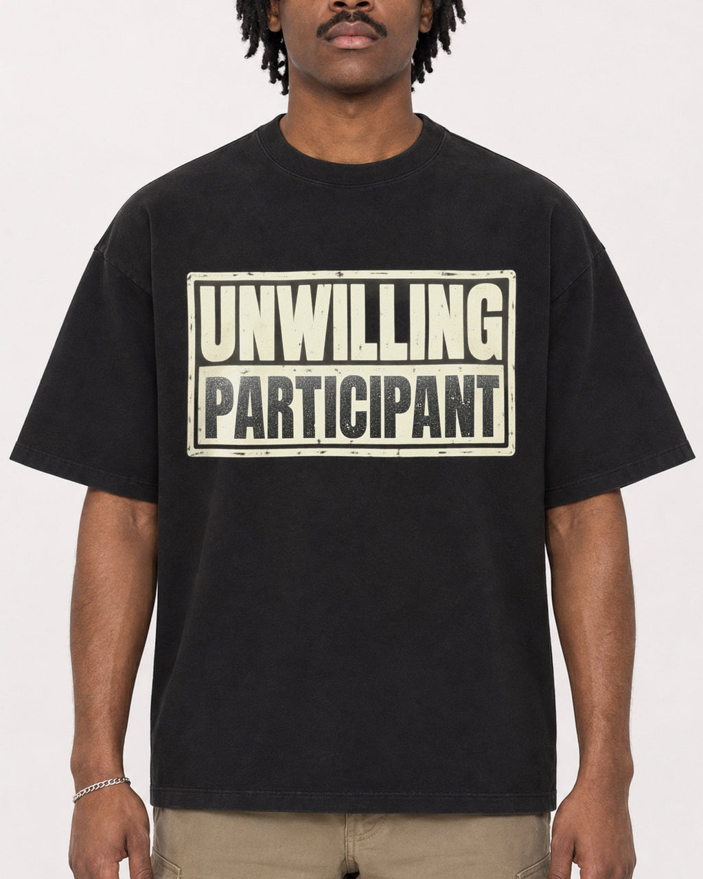 Mockup Boxy Heavyweight Tee Black male close-up 04