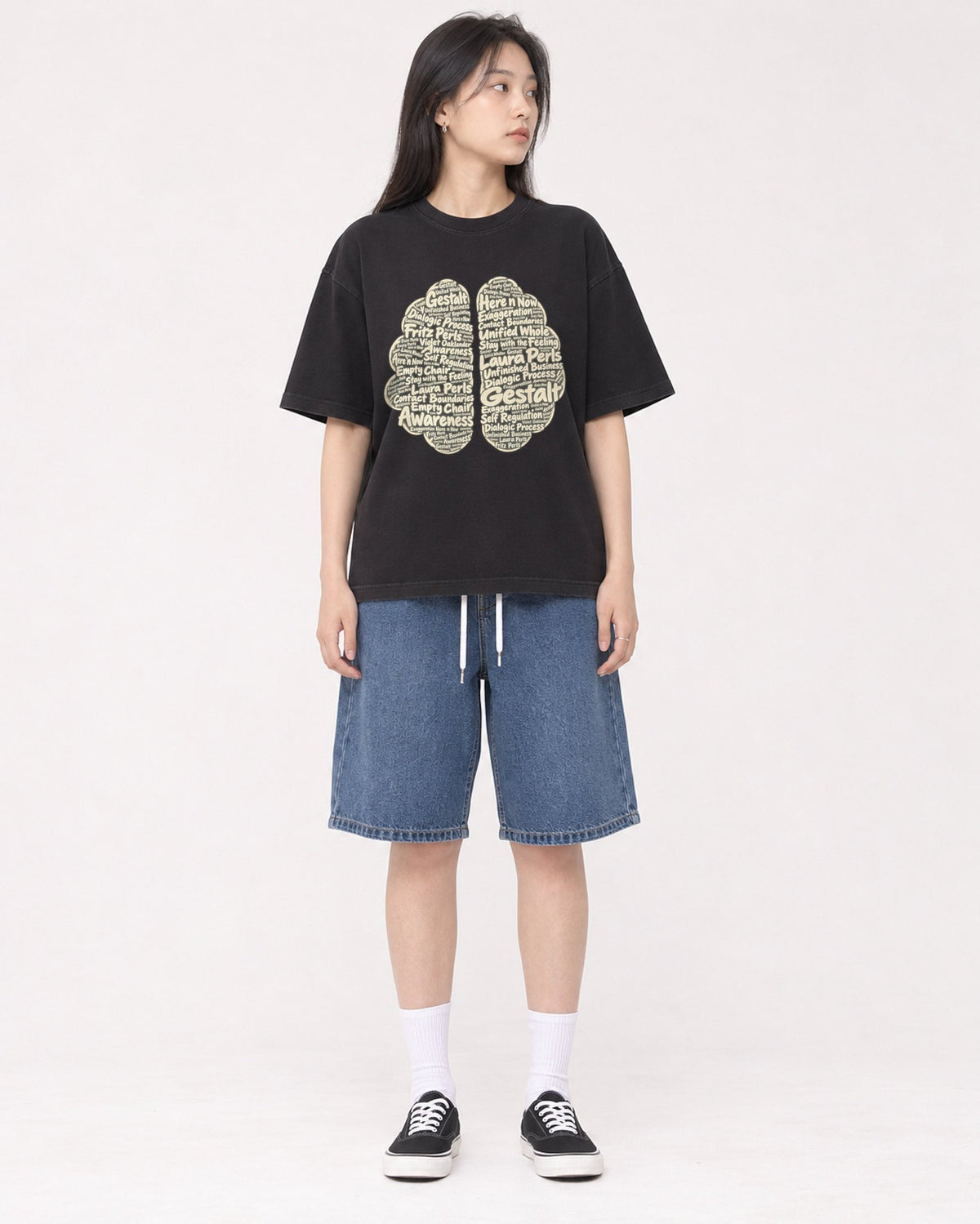 Mockup Boxy Heavyweight Tee Black female full-body 01